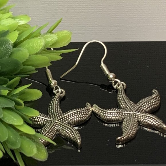 Starfish Earring, Starfish Jewelry, Gift Idea, Nautical Earring, Beach Earring - Picture 4 of 7